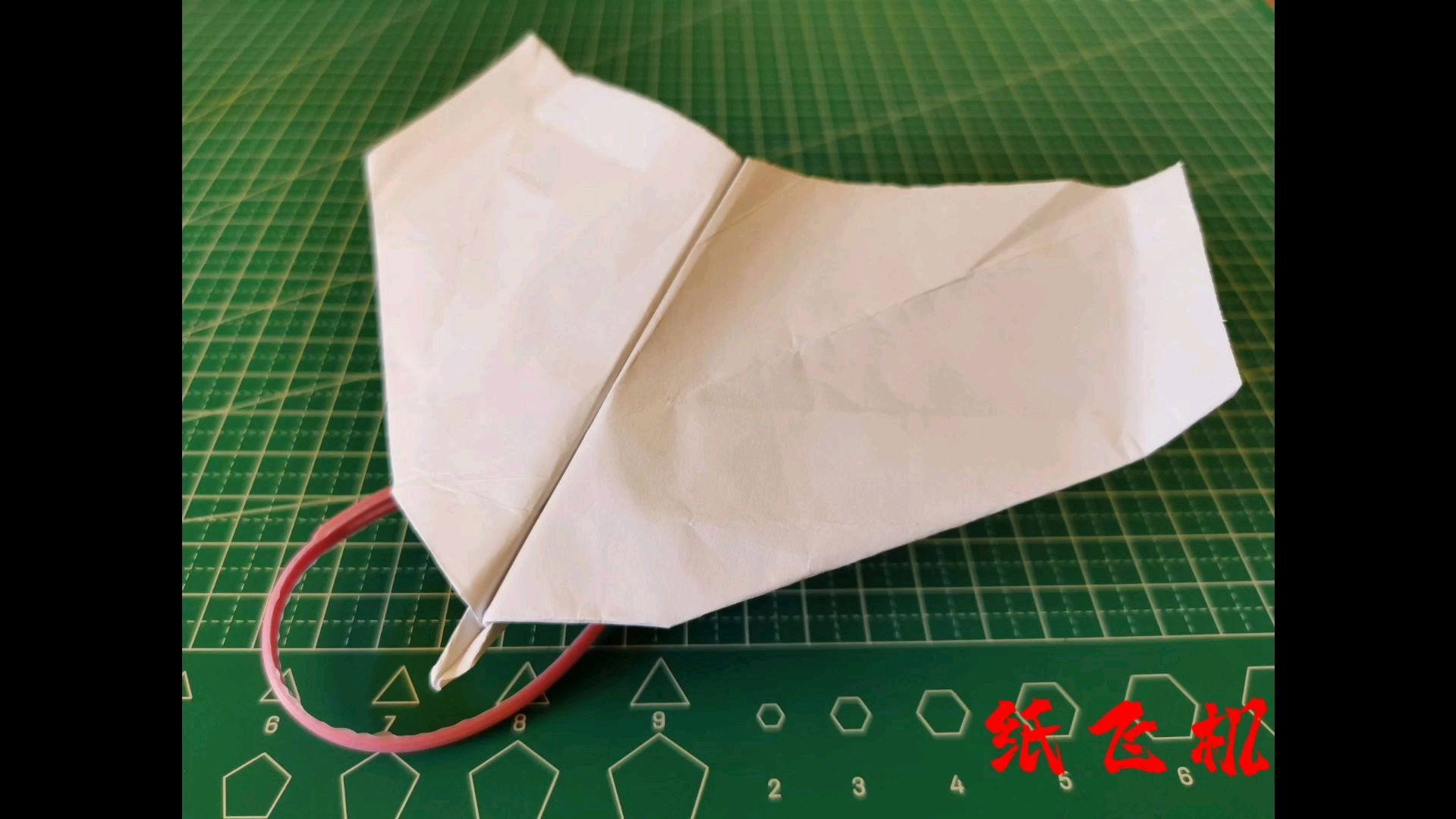 [我想看纸飞机怎么做]我想看纸飞机制作教程