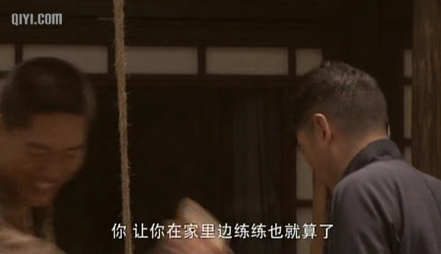 电报员拿枪视频-和平精英电报员视频