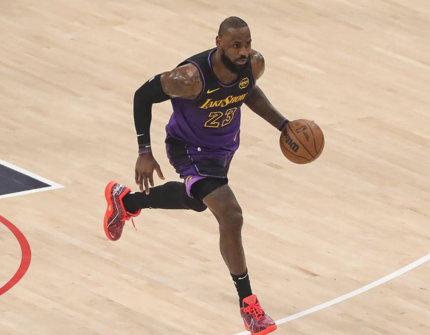 詹姆斯成为NBA首位5万分球员、詹姆斯成为nba首位5万分球员是哪一年